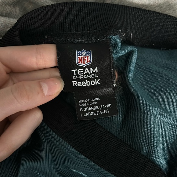 LeSean McCoy jersey - Picture 3 of 3